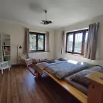 Hidden Gem & Gated Parking Apartmán