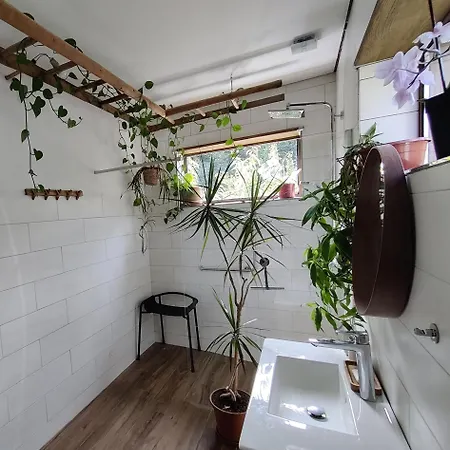 Hidden Gem & Gated Parking Apartmán *